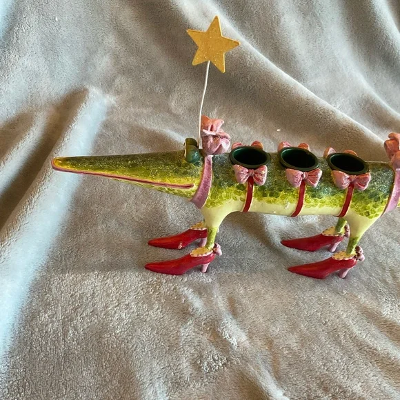 Patience Brewster Christmas Krinkles Alligator Candle Holder for Dept. 56 - Picture 5 of 13